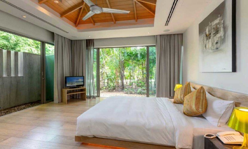 Villa in Choeng Thale, Phuket, Thailand 2 - 14898213