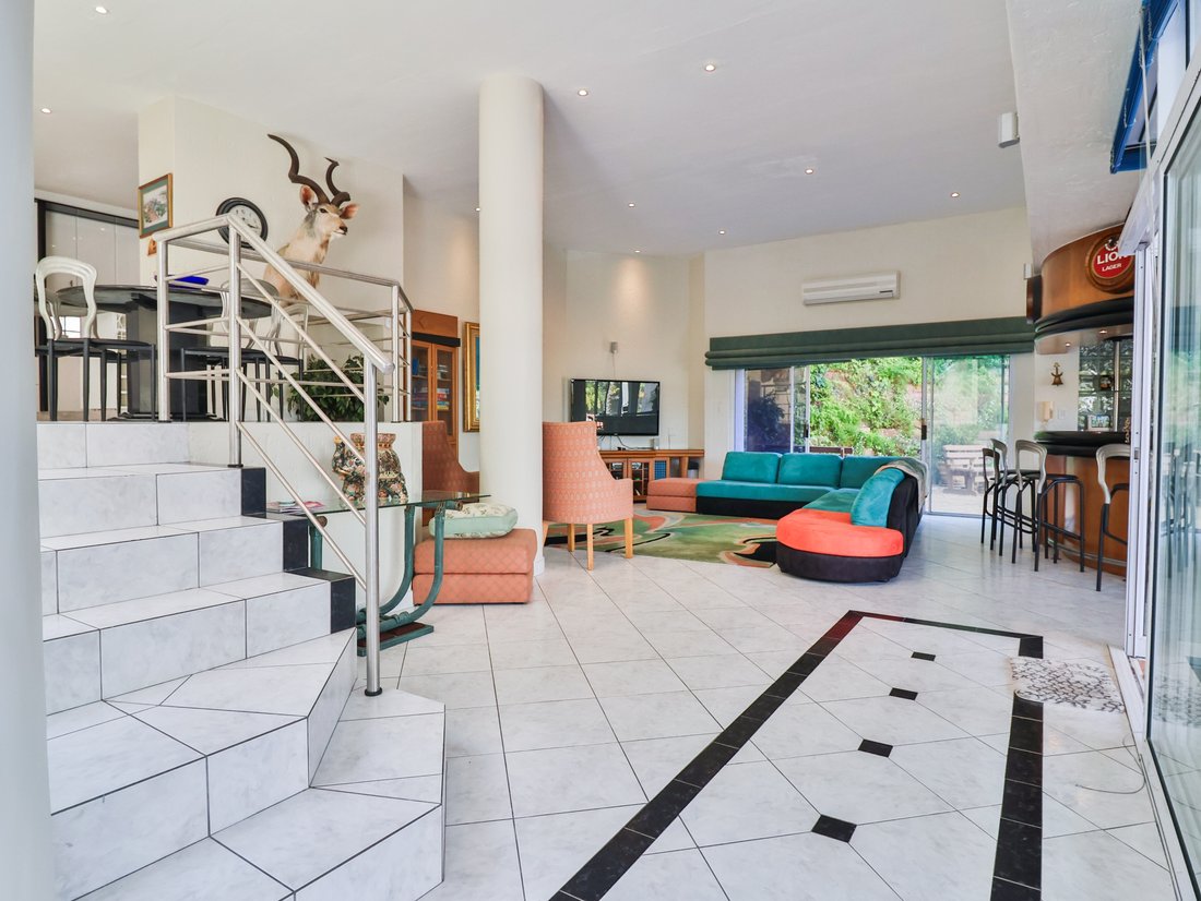 Country House in Fernkloof Estate, Western Cape, South Africa 5 - 14897140