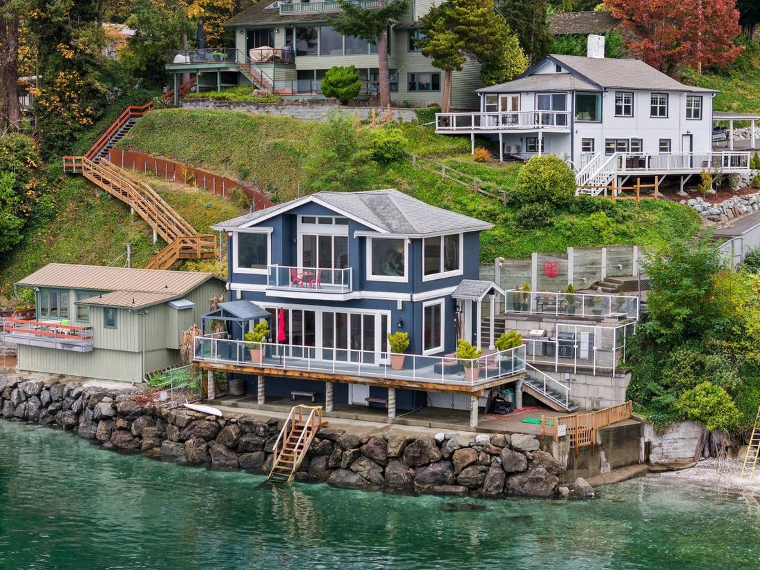 Puget Sound Waterfront Living In Des Moines