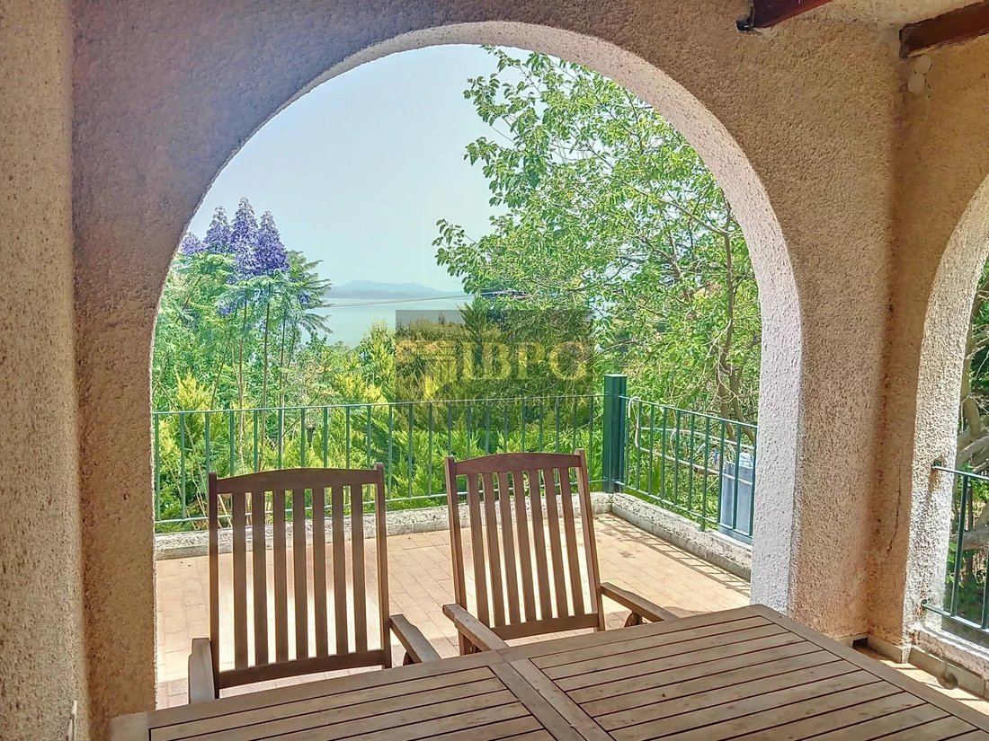 House in Oropos, Attica, Greece 1 - 14896500