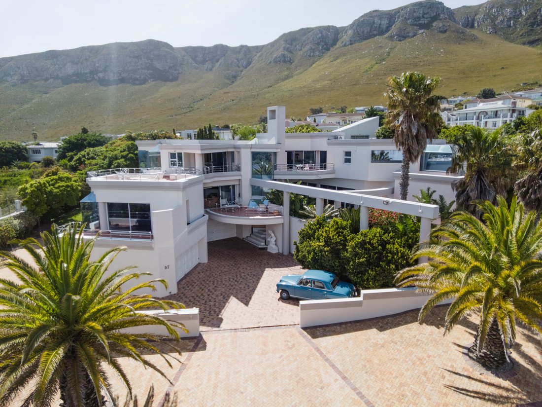 Country House in Fernkloof Estate, Western Cape, South Africa 3 - 14897140