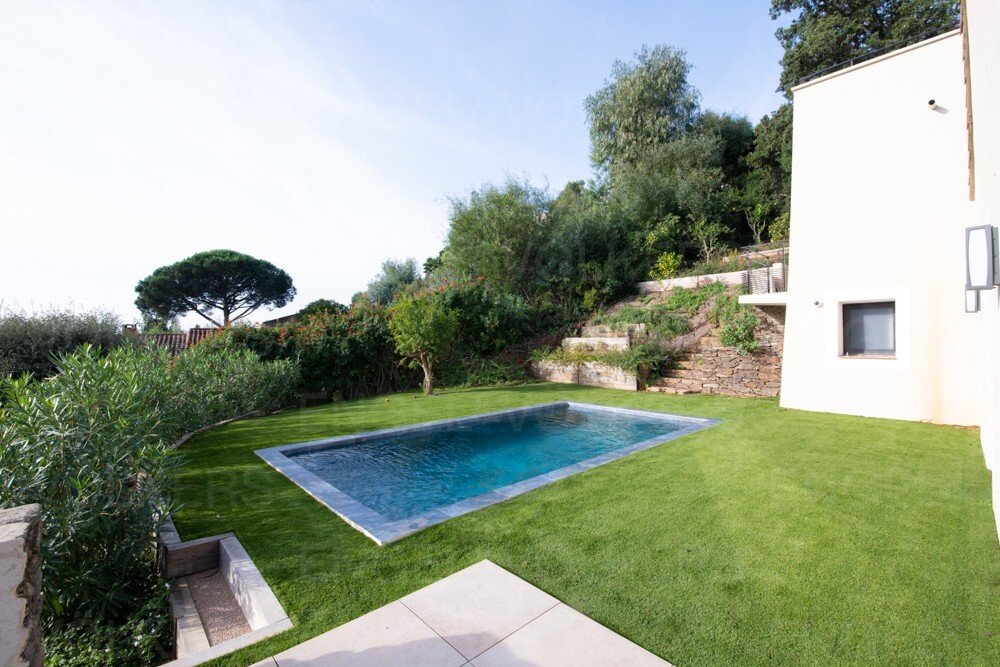 House in La Croix-Valmer, Provence-Alpes-Côte d'Azur, France 2 - 14896693