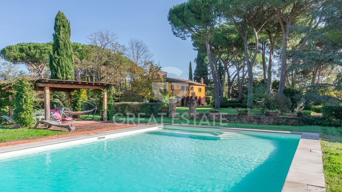Estate in Castiglion Fibocchi, Tuscany, Italy 3 - 14895760