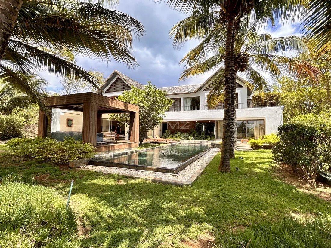Villa in Grand Baie, Rivière du Rempart District, Mauritius 2 - 14895549