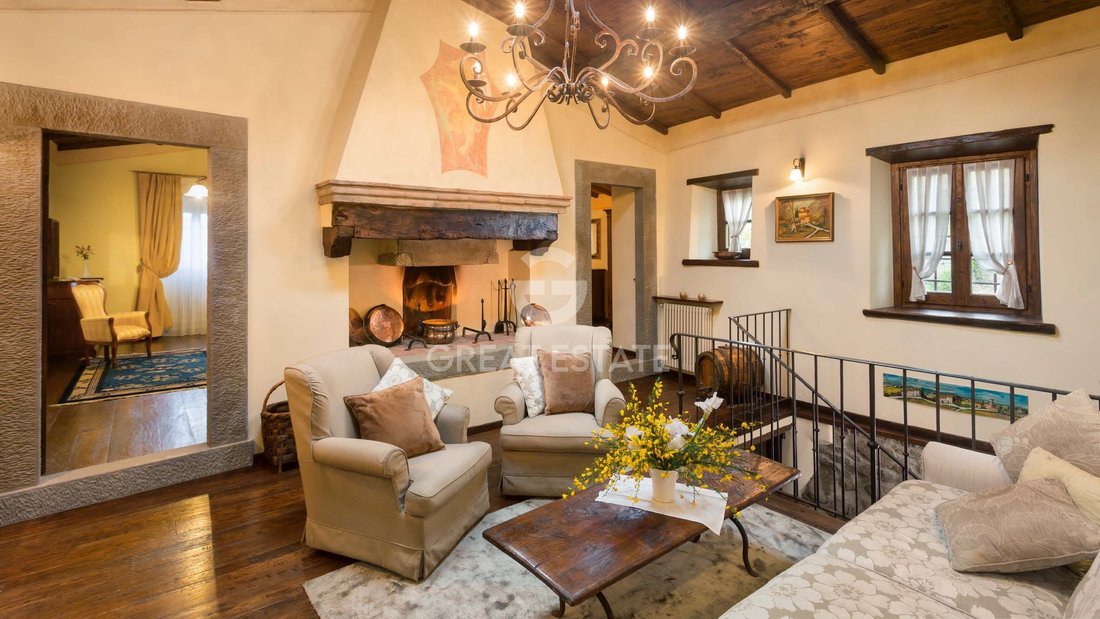 Estate in Castelfranco Piandisco, Tuscany, Italy 2 - 14895772