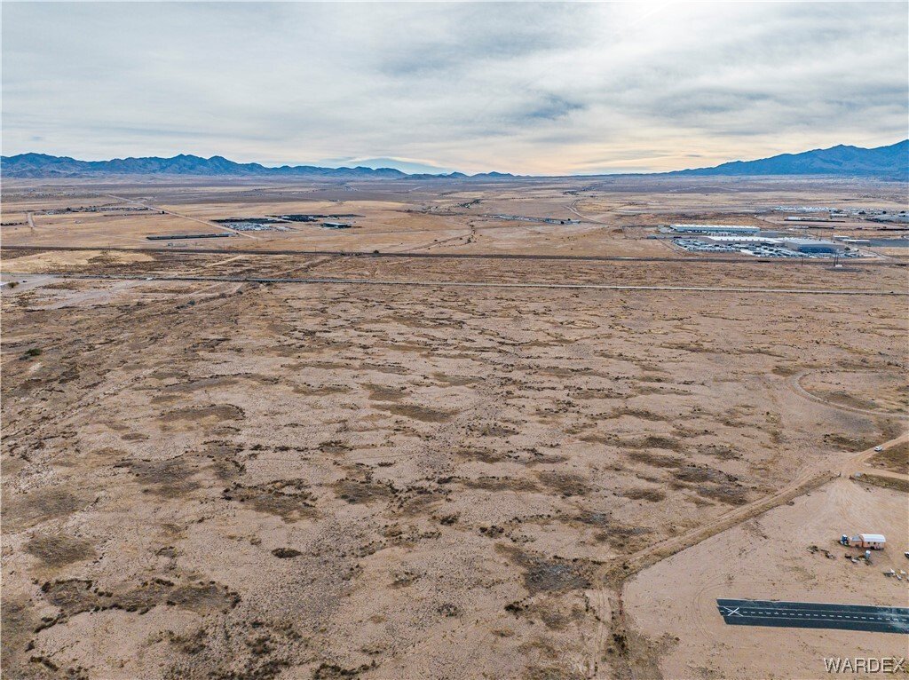 Land in Kingman, Arizona, United States 5 - 14897405