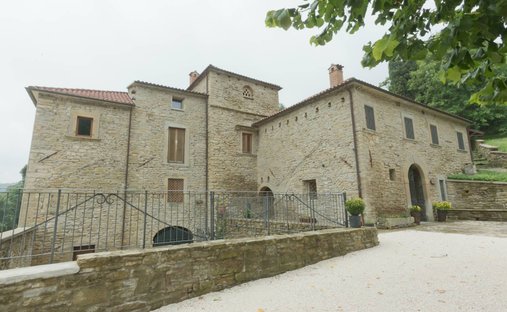 Villa in Palazzuolo sul Senio, Tuscany, Italy 1