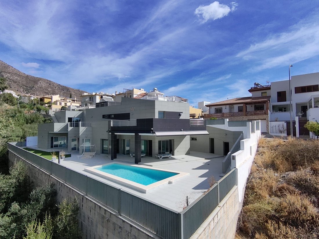Villa a Benalmádena, Andalusia, Spagna 1 - 14896782