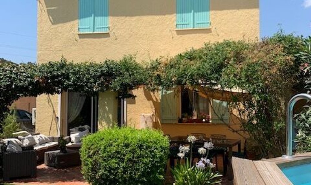 Vente Maison/Villa 5 Pièces In Hyères, Provence Alpes Côte D'azur