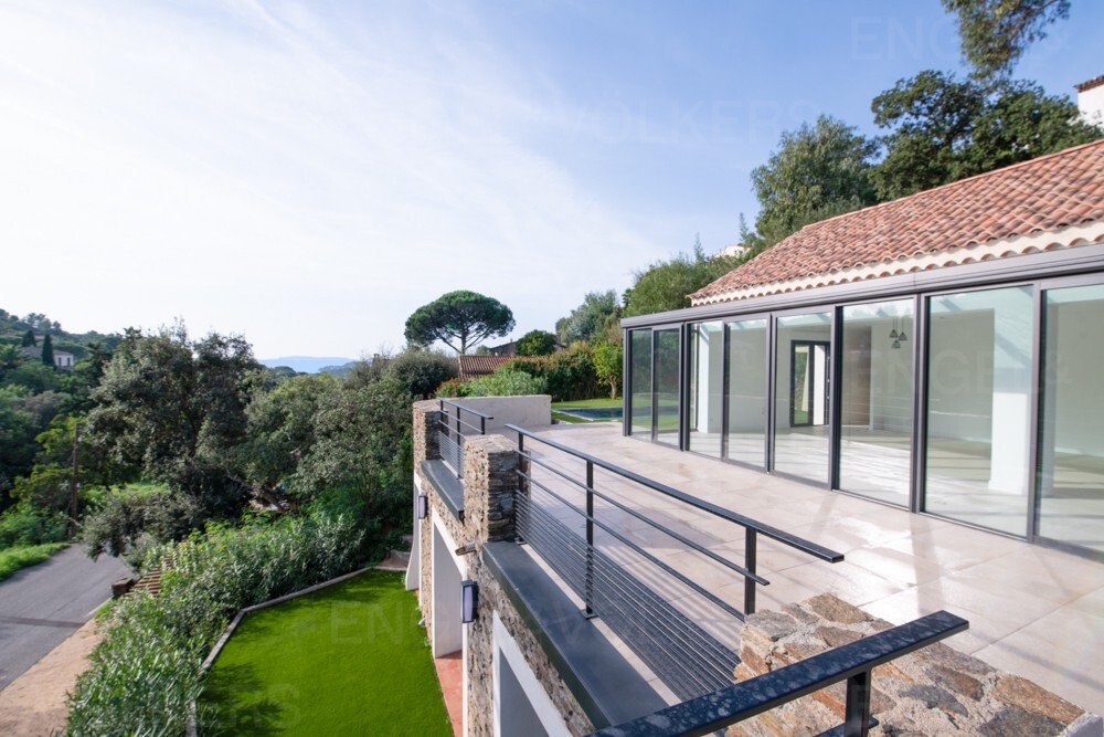House in La Croix-Valmer, Provence-Alpes-Côte d'Azur, France 1 - 14896693