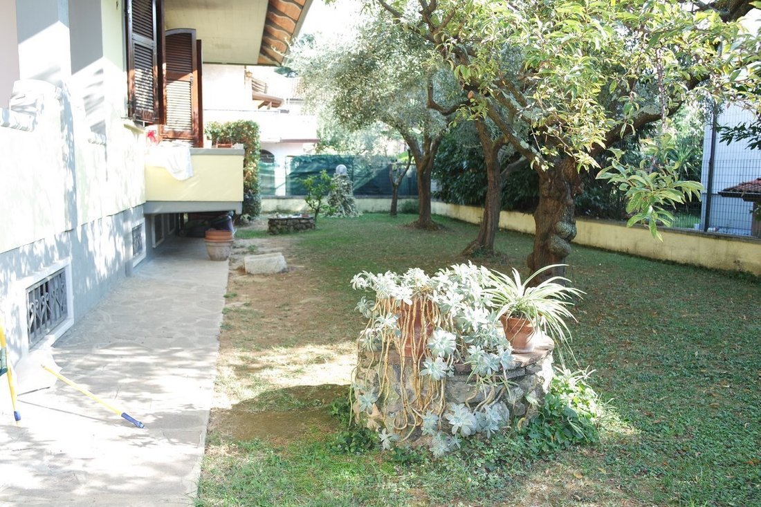 House in Fontia-Fossola-Fossone, Marina di Carrara, Tuscany 1 - 14896403