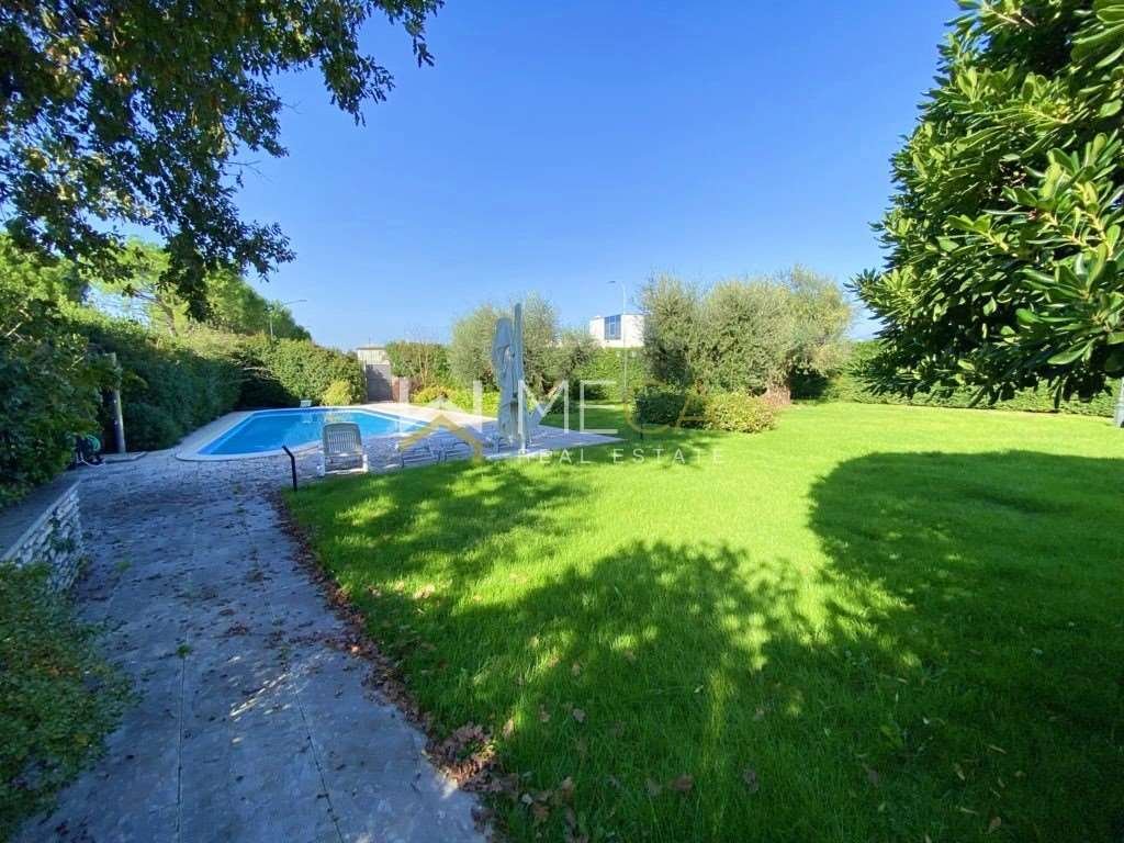 Villa in Desenzano Centro, Desenzano del Garda, Lombardy 2 - 14896805