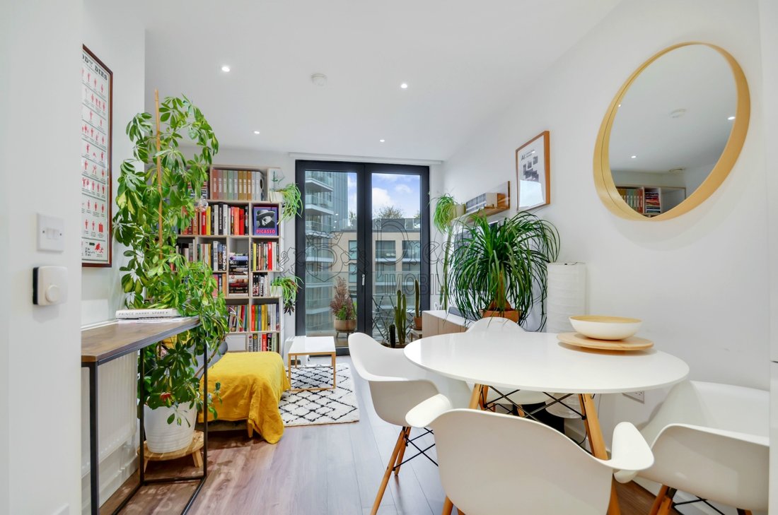 Apartment in Tower Hill, Tower Hamlets, England 2 - 14896781