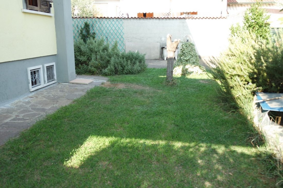 House in Fontia-Fossola-Fossone, Marina di Carrara, Tuscany 4 - 14896403