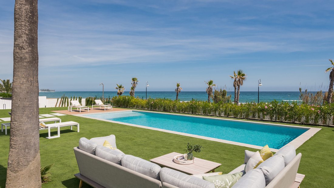 Villa in Estepona, Andalusia, Spain 1 - 14896217