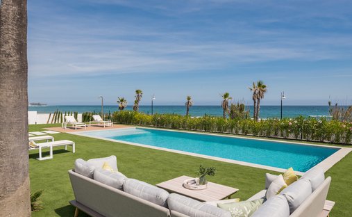 Villa a Estepona, Andalusia, Spagna 1