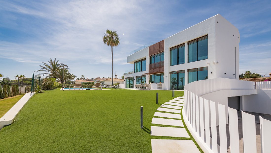 Villa in Estepona, Andalusia, Spain 3 - 14896217