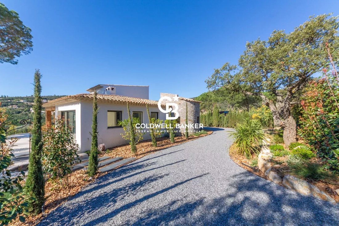 House in Sainte-Maxime, Provence-Alpes-Côte d'Azur, France 4 - 13975671
