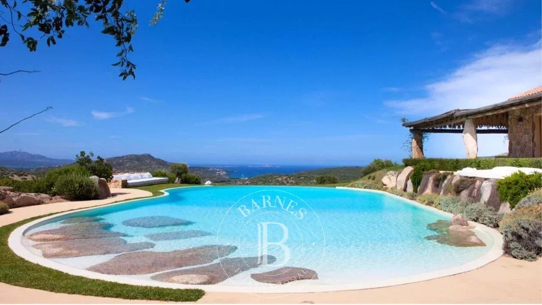 Villa in Porto Rotondo, Olbia, Sardinia 2 - 13922131