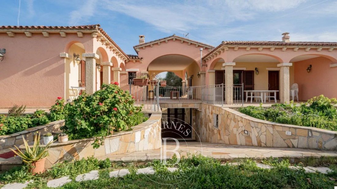 Villa in Center, Olbia, Italy 1 - 13985491