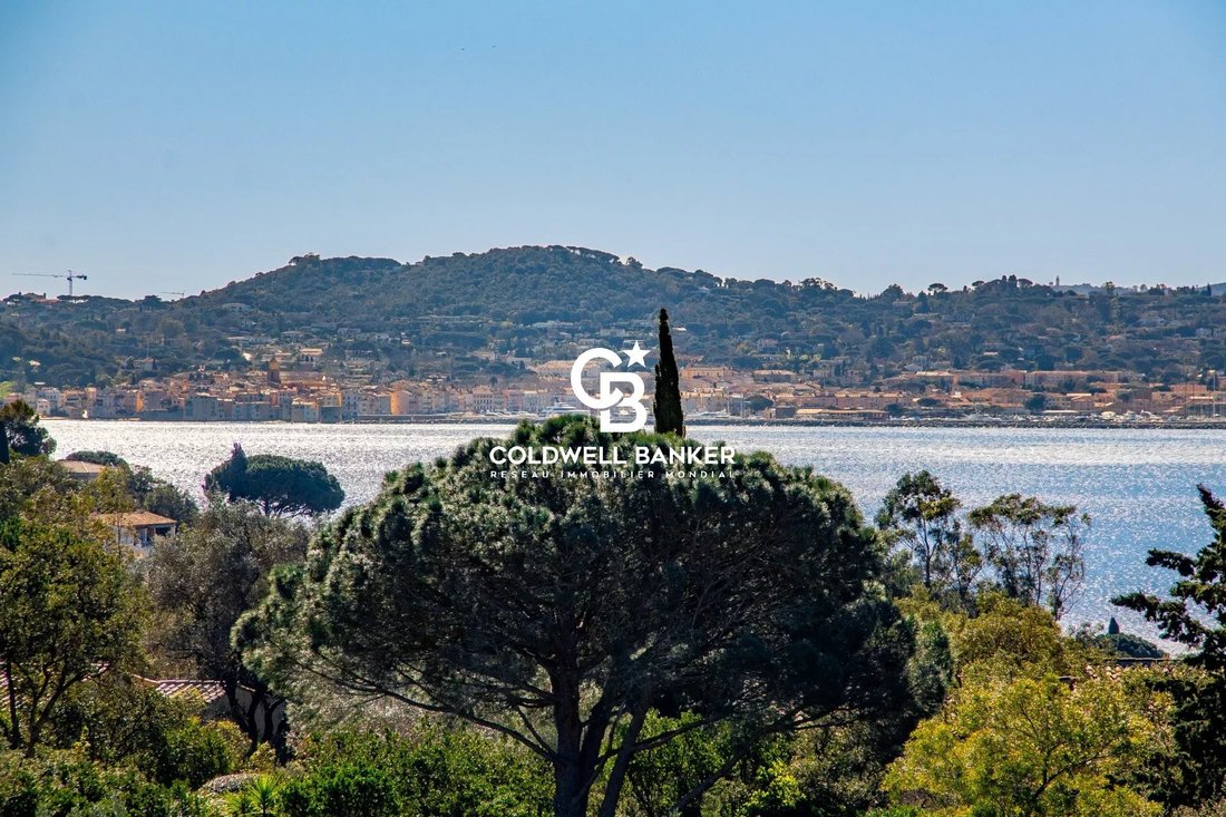 House in Sainte-Maxime, Provence-Alpes-Côte d'Azur, France 1 - 13975671