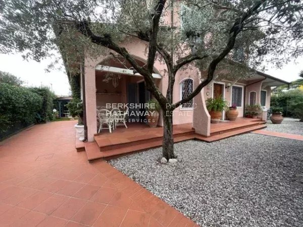 Villa in Center, Forte dei Marmi, Tuscany 3 - 13862655