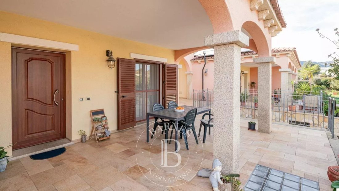 Villa in Center, Olbia, Italy 3 - 13985491