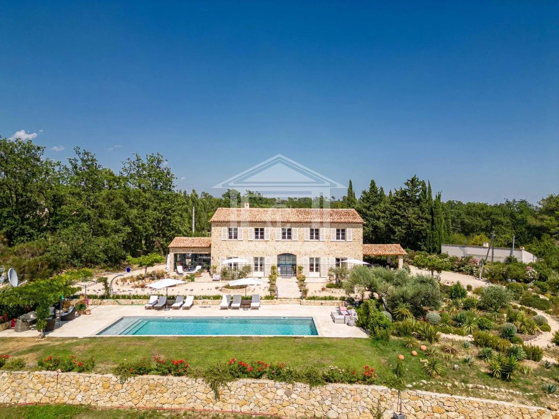 Country House in Tourrettes, Provence-Alpes-Côte d'Azur, France 1 - 13099081