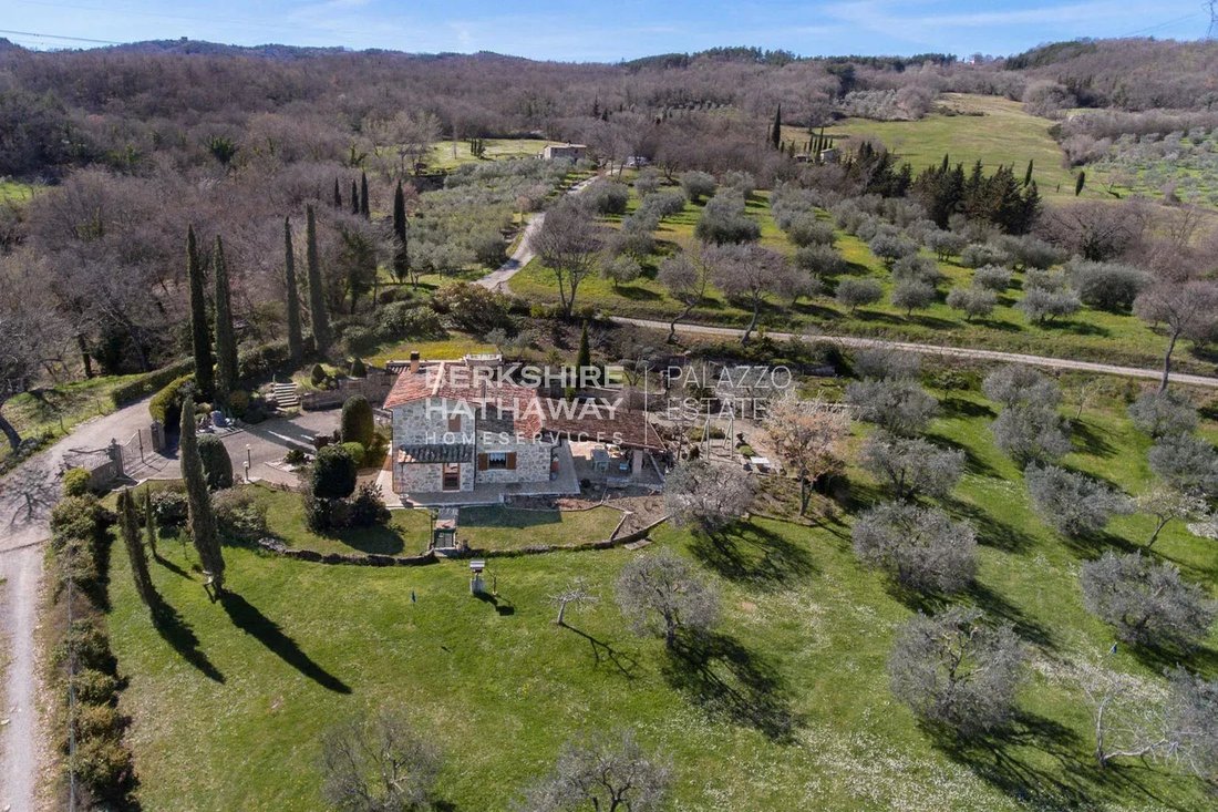 Villa in Castiglione d'Orcia, Tuscany, Italy 2 - 14903054