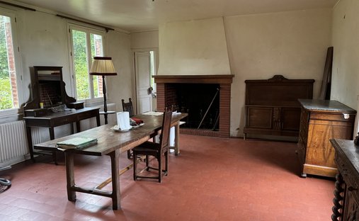 2h From Paris, In The Heart Of The Pays D’auge Area. A Listed 16th /18th Century Chateau Set In Abou