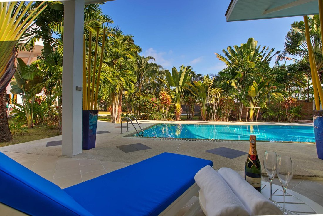 Villa in Phuket, Thalang District, Thailand 1 - 14899513