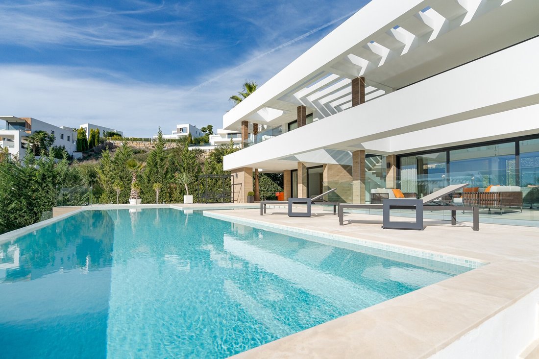 Villa in Benahavis, Andalusia, Spain 4 - 14899341
