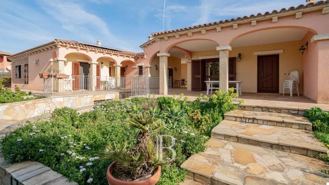 Villa in Center, Olbia, Italy 2 - 13985491