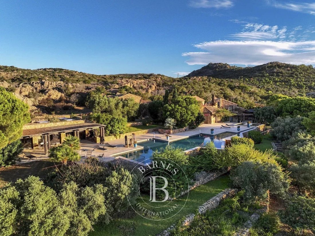 Villa in Bonifacio / Bunifaziu, Corsica, France 2 - 12953825
