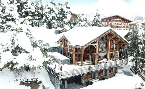 Chalet in Saint-Étienne-de-Tinée, Provence-Alpes-Côte d'Azur, Frankreich 1