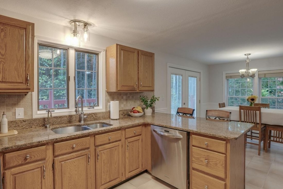 House in Pepperell, Massachusetts, United States 3 - 14902897