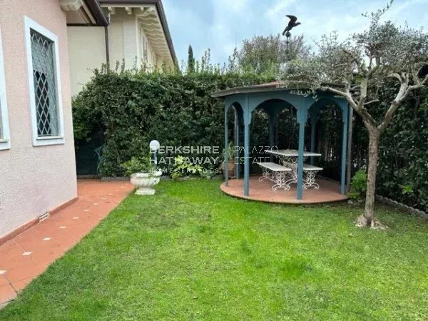 Villa in Center, Forte dei Marmi, Tuscany 2 - 13862655