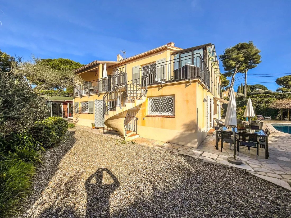 Villa a Antibes, Provenza-Alpi-Costa Azzurra, Francia 2 - 13870729