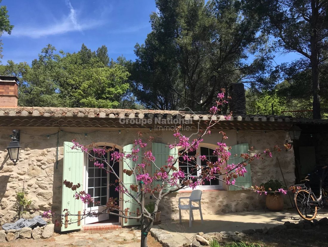 House in Le Vallon-La Croix Blanche-Basses Viougues-Coustelade, Salon-de-Provence, France 5 - 13768737
