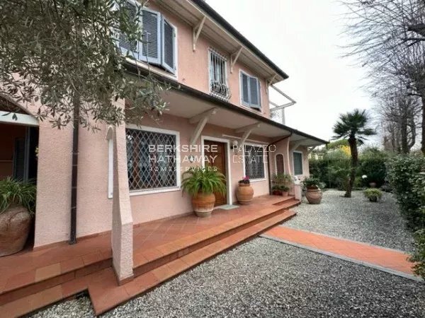 Villa in Center, Forte dei Marmi, Tuscany 1 - 13862655