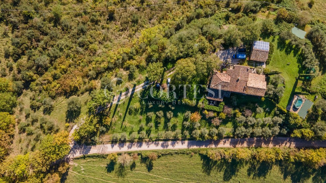 House in Umbertide, Umbria, Italy 3 - 14905452