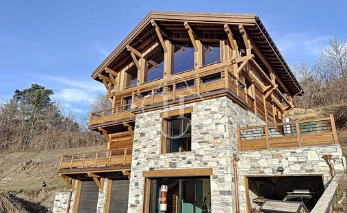 Chalet in Aime-la-Plagne, Auvergne-Rhône-Alpes, France 1