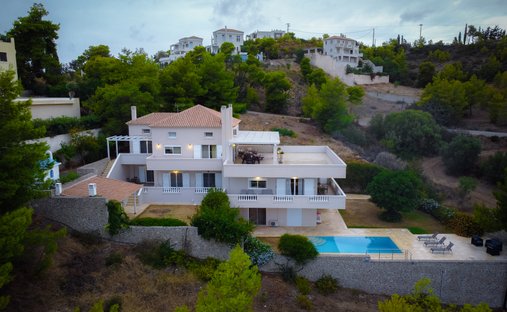 Villa in Koinotita Portoxeliou, Kranidi, Greece 1