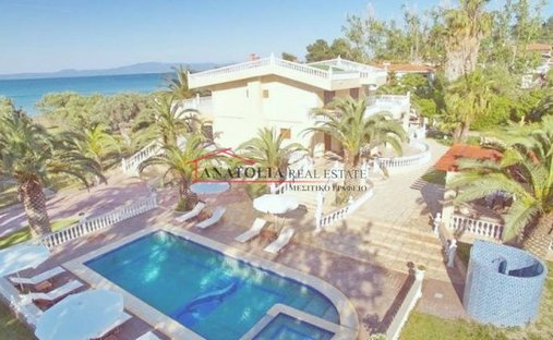Villa in Pallini Municipal Unit, Macedonia and Thrace, Greece 1
