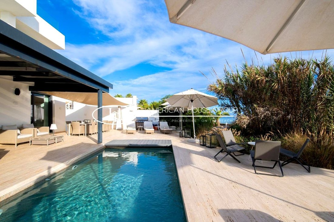 Villa in Marbella, Andalusia, Spain 5 - 14907032