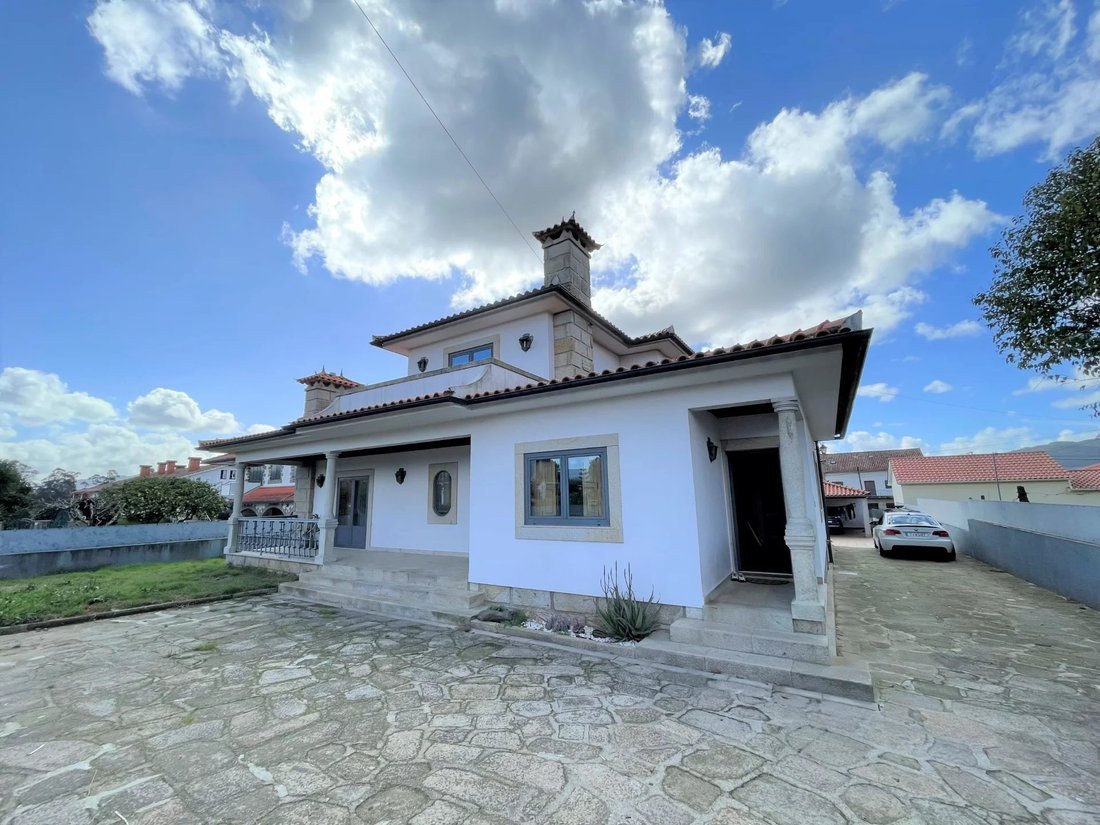 House in Santa Comba, Viana do Castelo District, Portugal 1 - 13410817