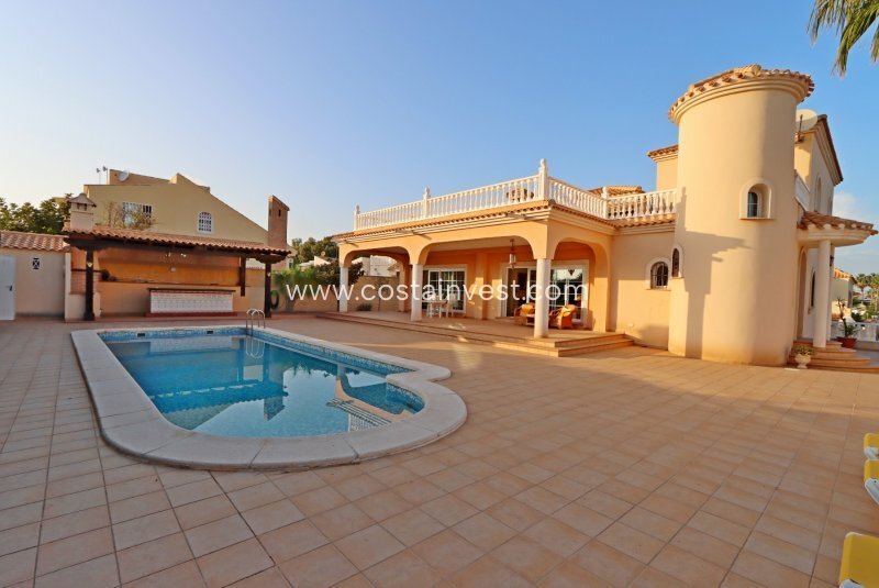 Villa in Playa Flamenca, Orihuela, Valencian Community 1 - 14906287