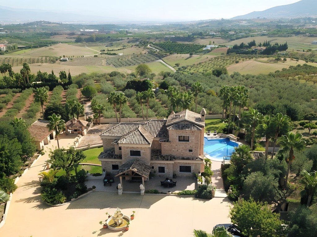 House in Alhaurin de la Torre, Andalusia, Spain 1 - 14906818