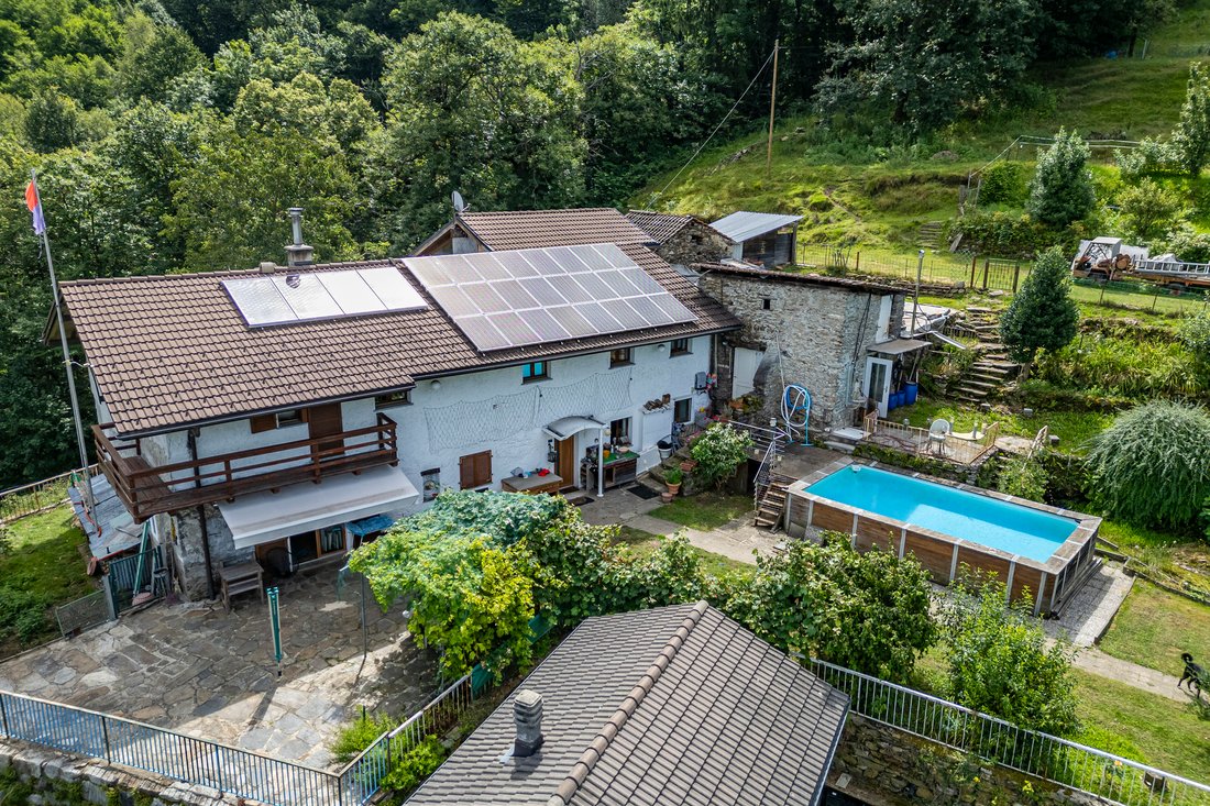 House in Cadenazzo, Ticino, Switzerland 5 - 14909335