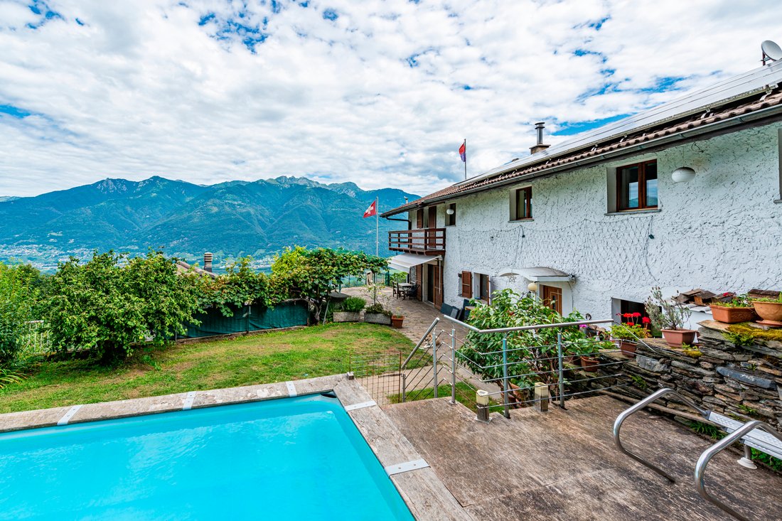 House in Cadenazzo, Ticino, Switzerland 1 - 14909335